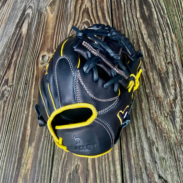 Bradley - I-Web, Next Play Series '25 BLACK/GOLD PRO KIP LTD